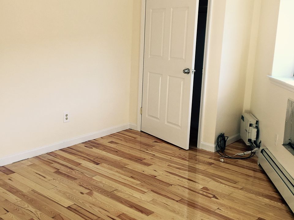 7326 Queens Midtown Expy Maspeth NY Zillow