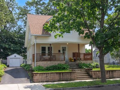 103 Monrovia St, Springfield, MA, 01104