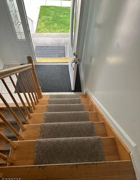 720 Walnut St — Photo 3