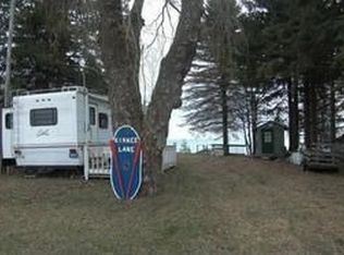 6228 Lakeshore Rd N, Palms, MI 48465