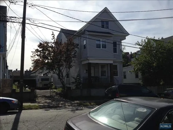 14-18 Hemlock St, Paterson, NJ 07503