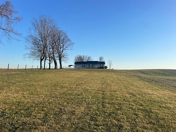 4th image of 1233 Kelly Rd
