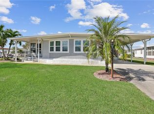 511 Pine Tree Ct, North Fort Myers, FL 33917