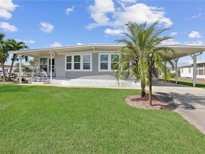 511 Pine Tree Ct, North Fort Myers, FL, 33917