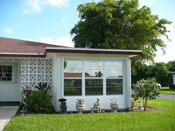 Front view: Florida Room