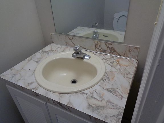 4th image of 7200 Shadowlake Dr