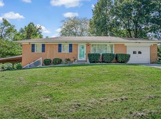 305 Optimist Dr, Belleville, IL 62220