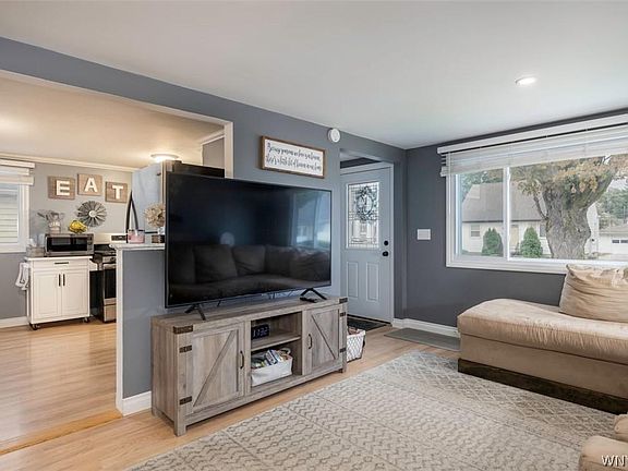 4th image of 28 Avondale Pl