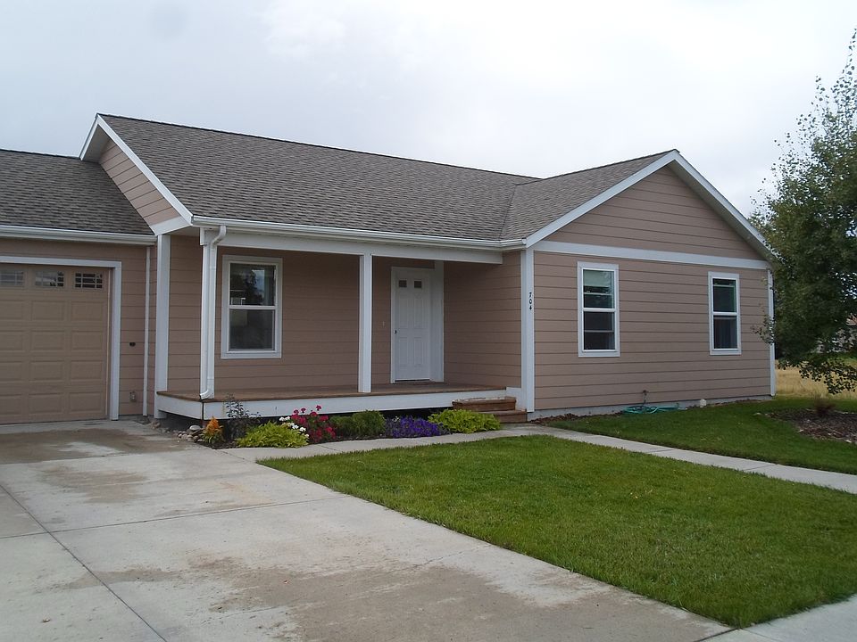 1st image of 704 Yellowstone Ave