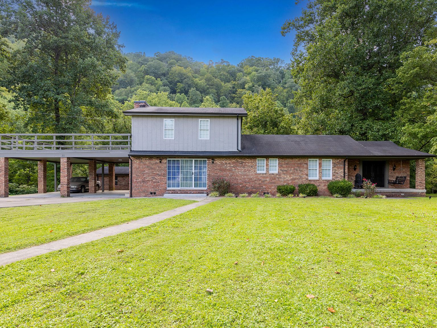 31 Kentucky Oil Vlg, Betsy Layne, KY 41605 MLS 23016101 Zillow