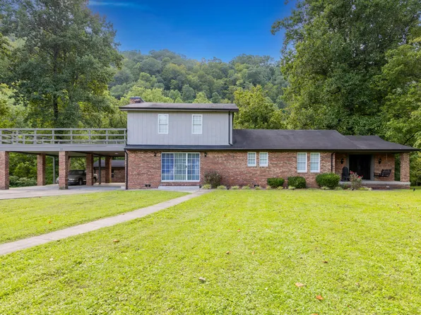 31 Kentucky Oil Vlg, Betsy Layne, KY 41605