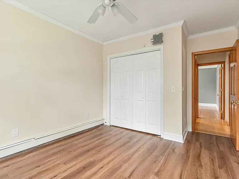 59 Burnside Ave #2 — Photo 12