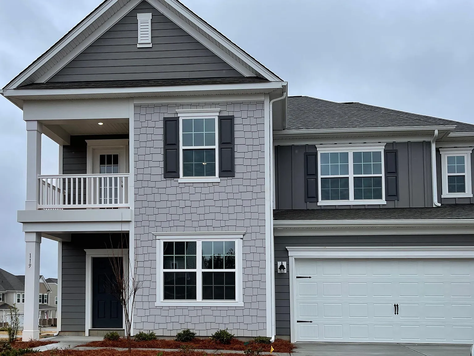 4 bed, 3.5 bath, 2713 sqft, $2,895 — Photo 2