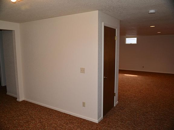 3rd image of 343 Montclair Dr