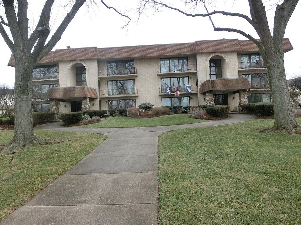 1st image of 15255 Catalina Dr Unit 1S