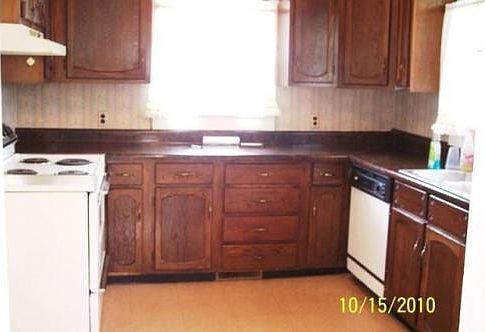 5th image of 235 Charleston Ave