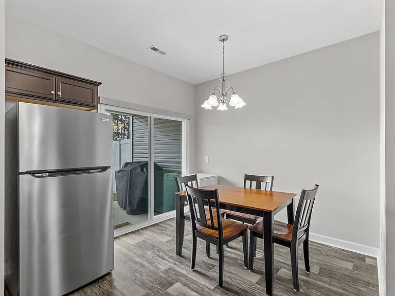 3 Jaydn Dr W — Photo 11