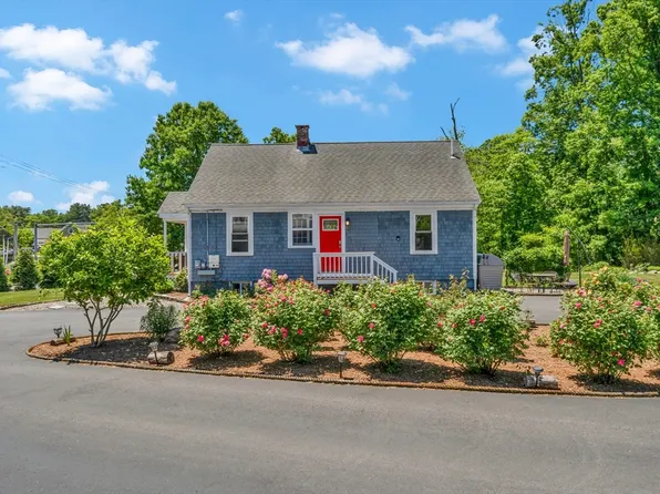 181 Beechwood St, Cohasset, MA 02025