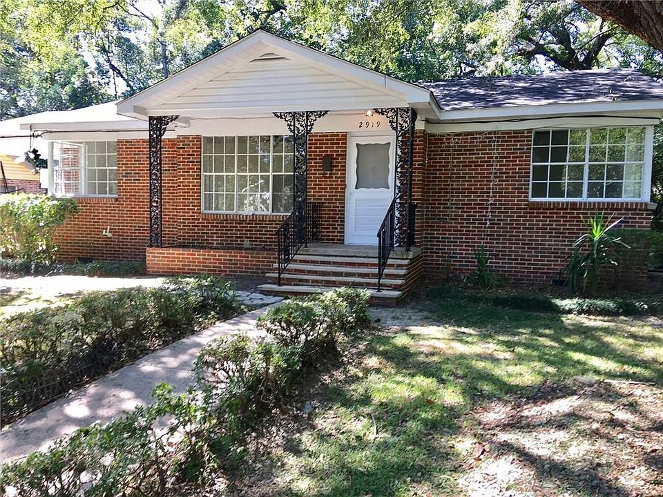 1st image of 2919 S Sherwood Dr