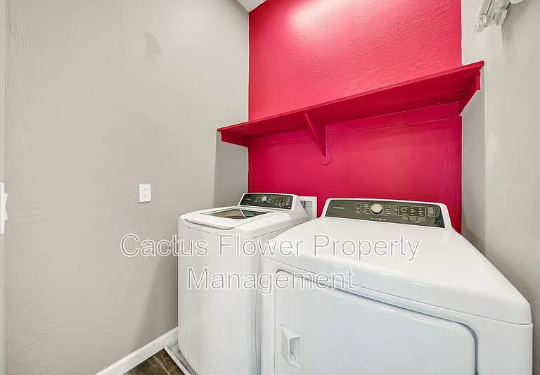 3067 N 33rd Pl — Photo 34
