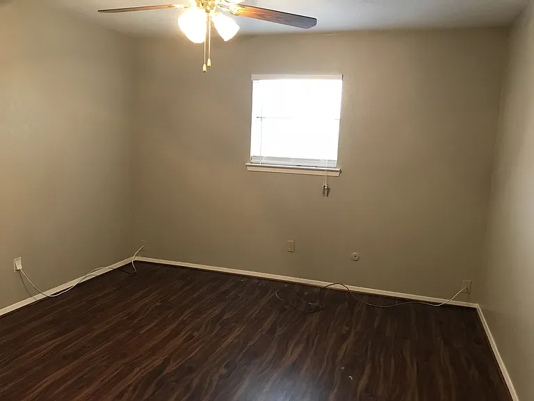 148 Bowie Ln — Photo 10
