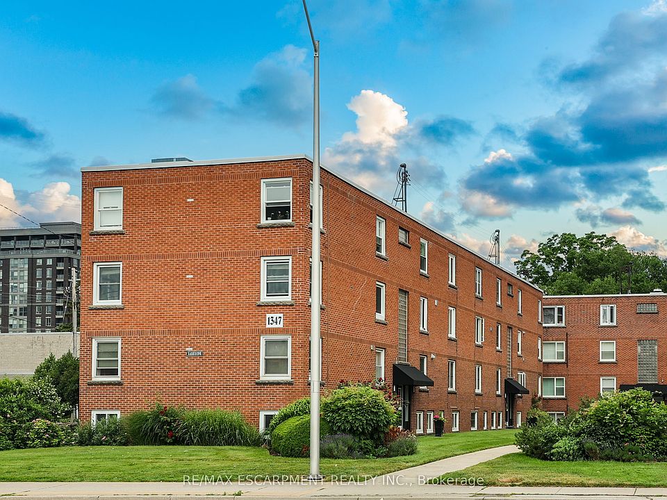 1st image of 1347 Lakeshore Rd #37