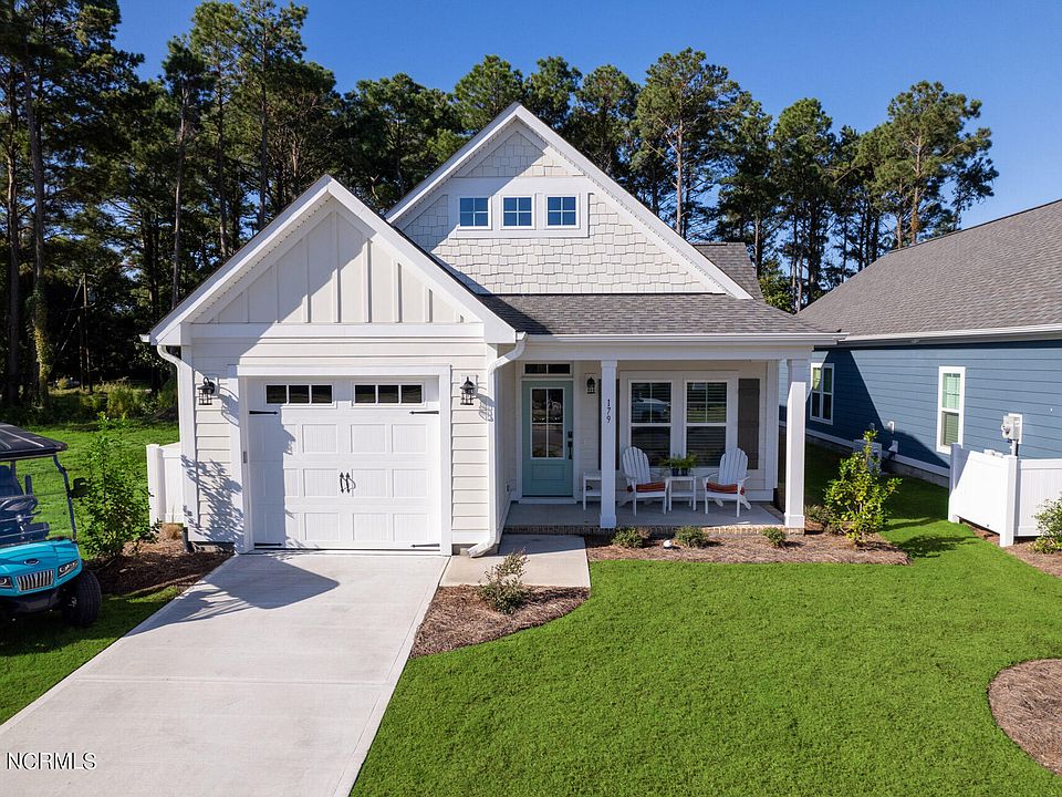 1st image of 179 Pine View Boulevard