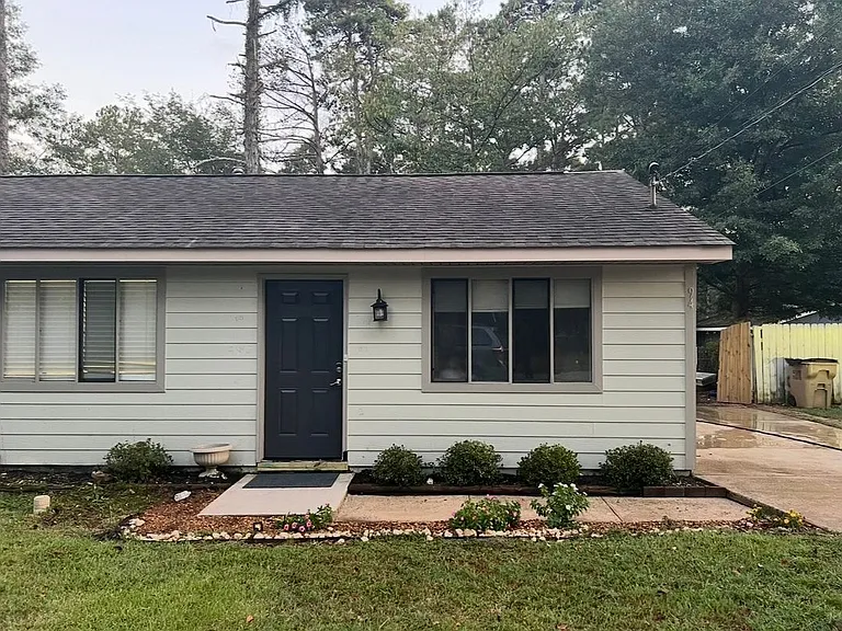 94 Burnham Dr — Photo 8