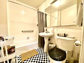 Rented by Nest Seekers International