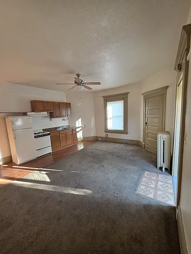 403 Locust Ave #5 Photo 1