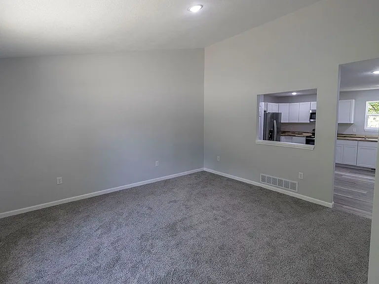 5316 Godas Cir — Photo 2