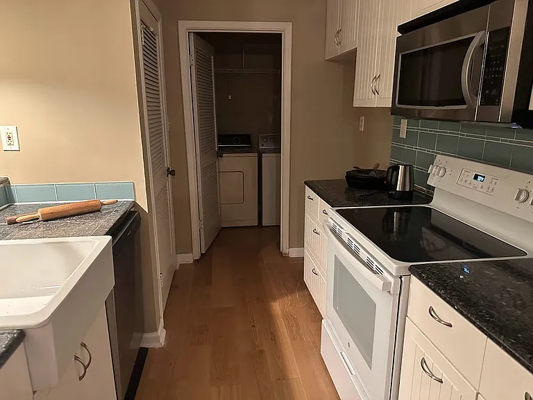 604 Tuxworth Cir #604 — Photo 8
