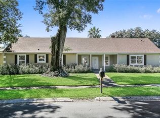 4934 Moore Dr, New Orleans, LA 70122