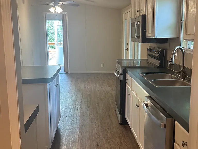 1025 Ira Ward Ln — Photo 4