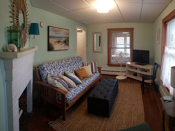 4th image of 35 Highland Ave
