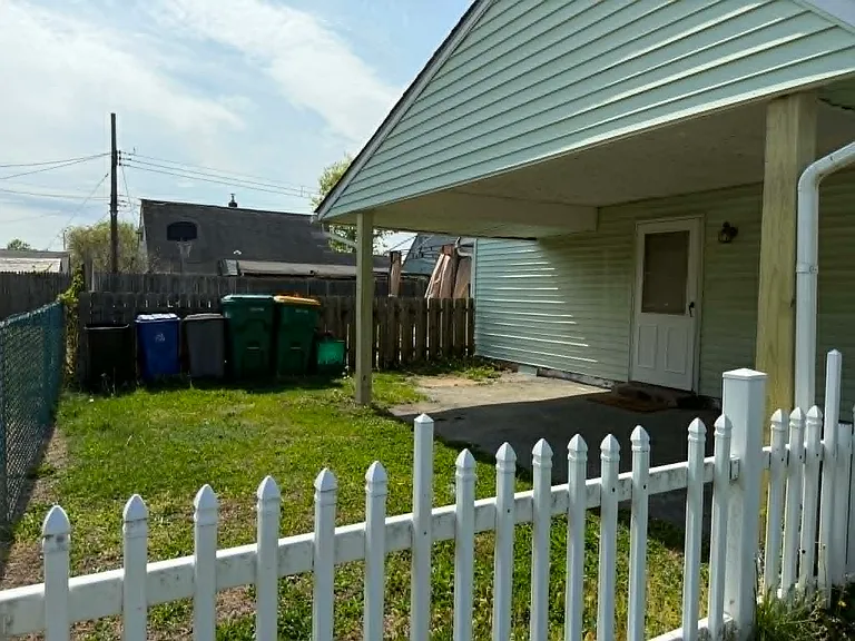 5 Nickelhill Ln — Photo 35