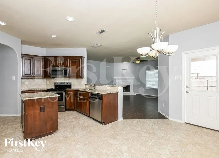 13152 Palancar Dr — Photo 5