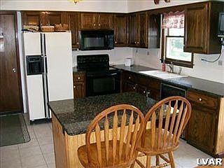 3rd image of 2301 Treeline Dr