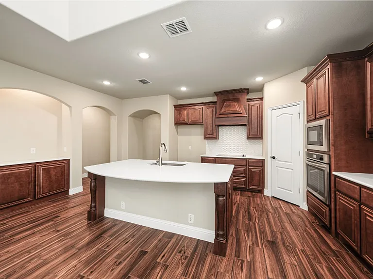 504 Ridgewater Trl — Photo 13