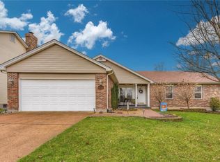 2716 Willow Ranch Ct, Saint Louis, MO 63129