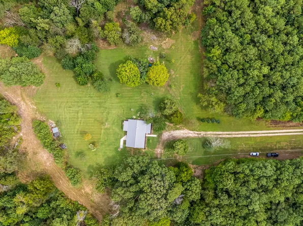 1189 W Main St, Hohenwald, TN 38462