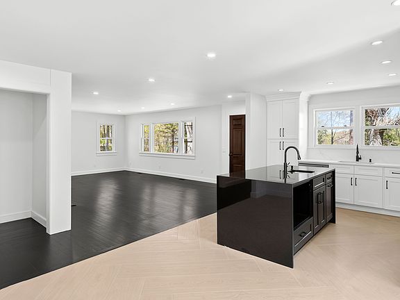 5th image of 5 Valley Rd