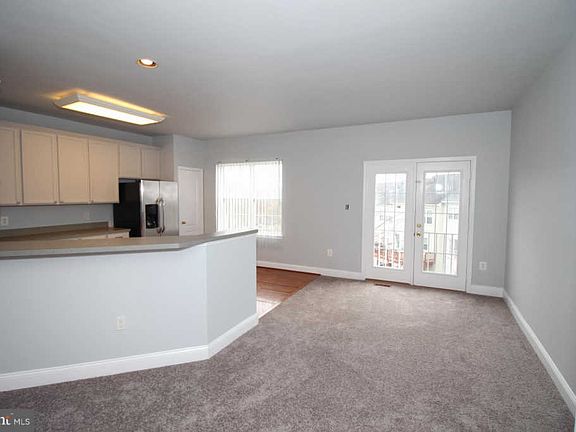 4th image of 16797 Sweeney Ln