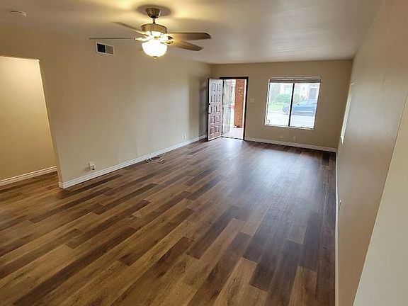 4th image of 249 1/2 Roswell Ave