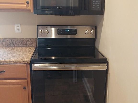 5th image of 65 White St #67