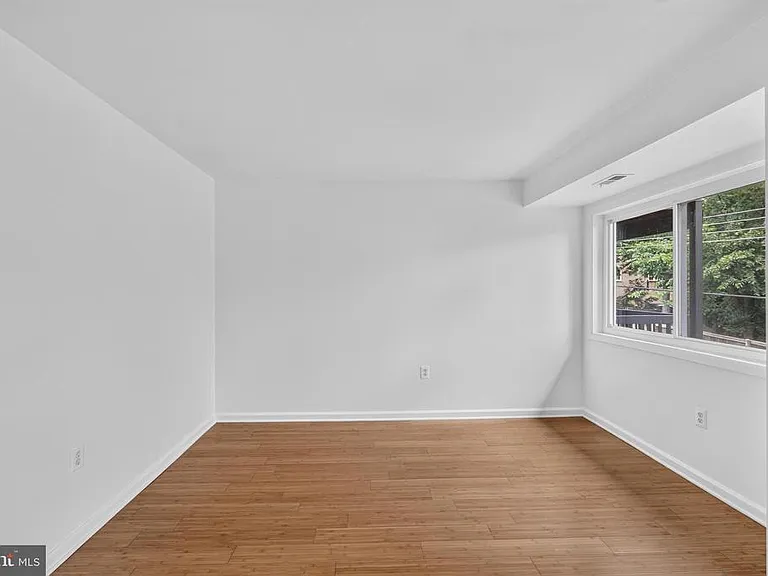 204 Park Terrace Ct SE #28 — Photo 5