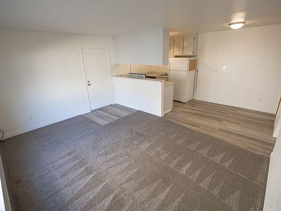3rd image of 6724 Plymouth Rd APT 39