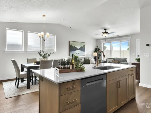 1251 W Jasper St, Meridian, ID 83642