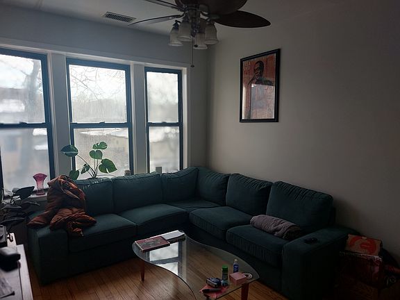 2nd image of 2556 N Hamlin Ave #2