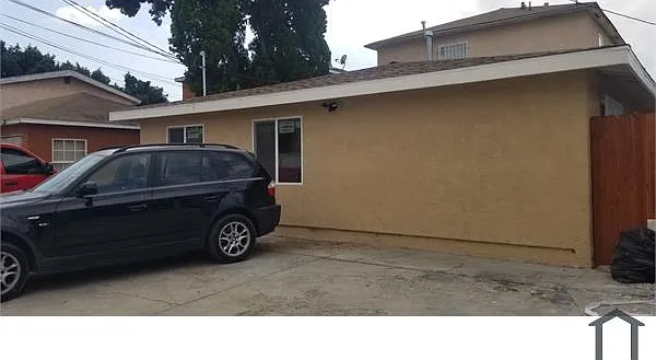 3 bed, 1000 sqft, $2,700 — Photo 2